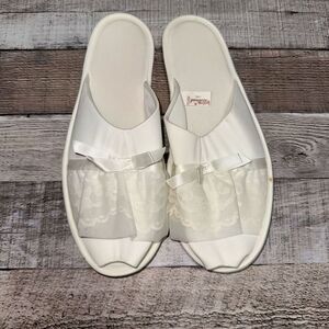 Vintage Mid Century Henson Kickernick White Nylon Coquette House Slippers | L